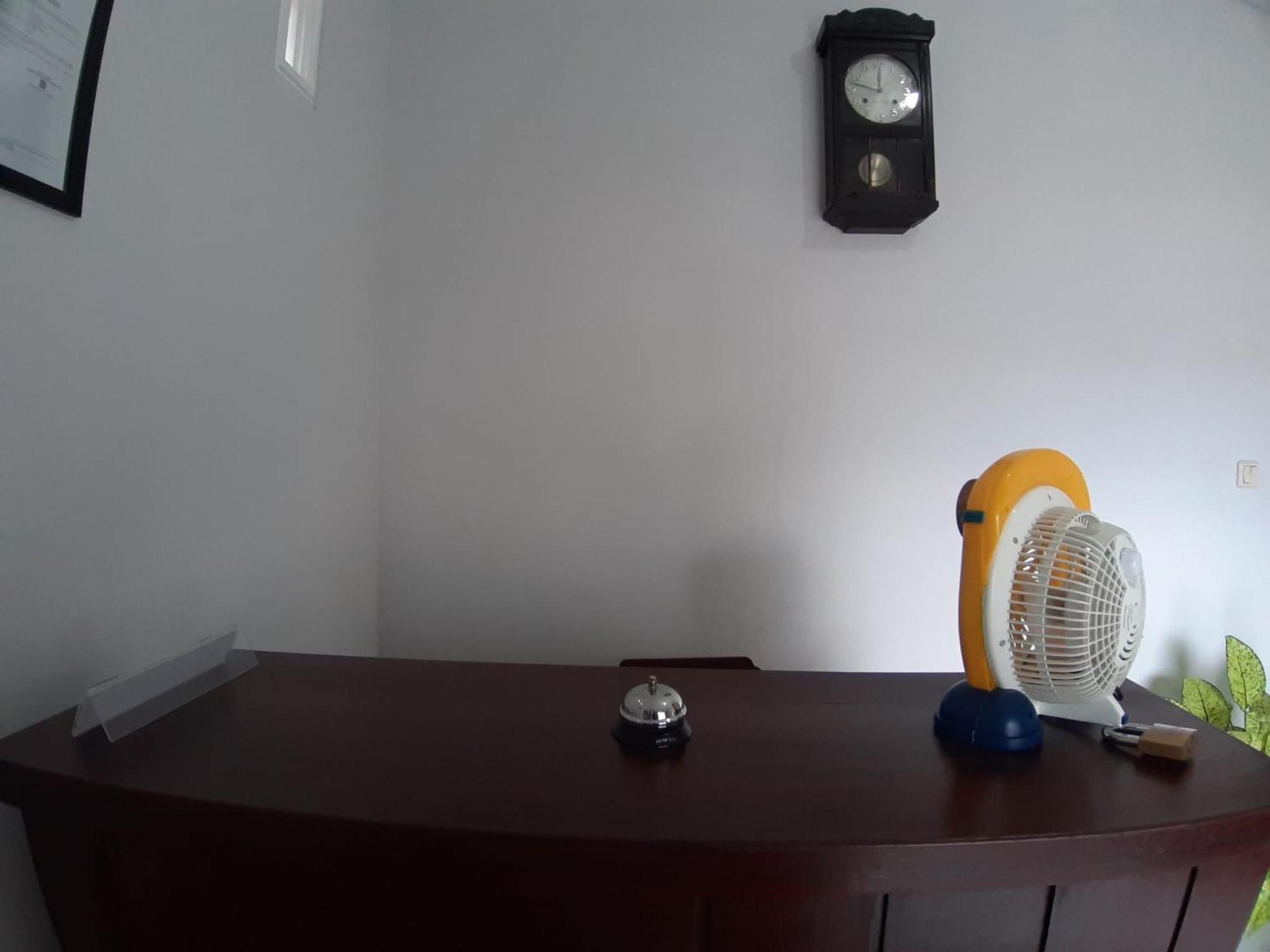 SPOT ON 2826 Panderman Residence Blitar Bagian luar foto