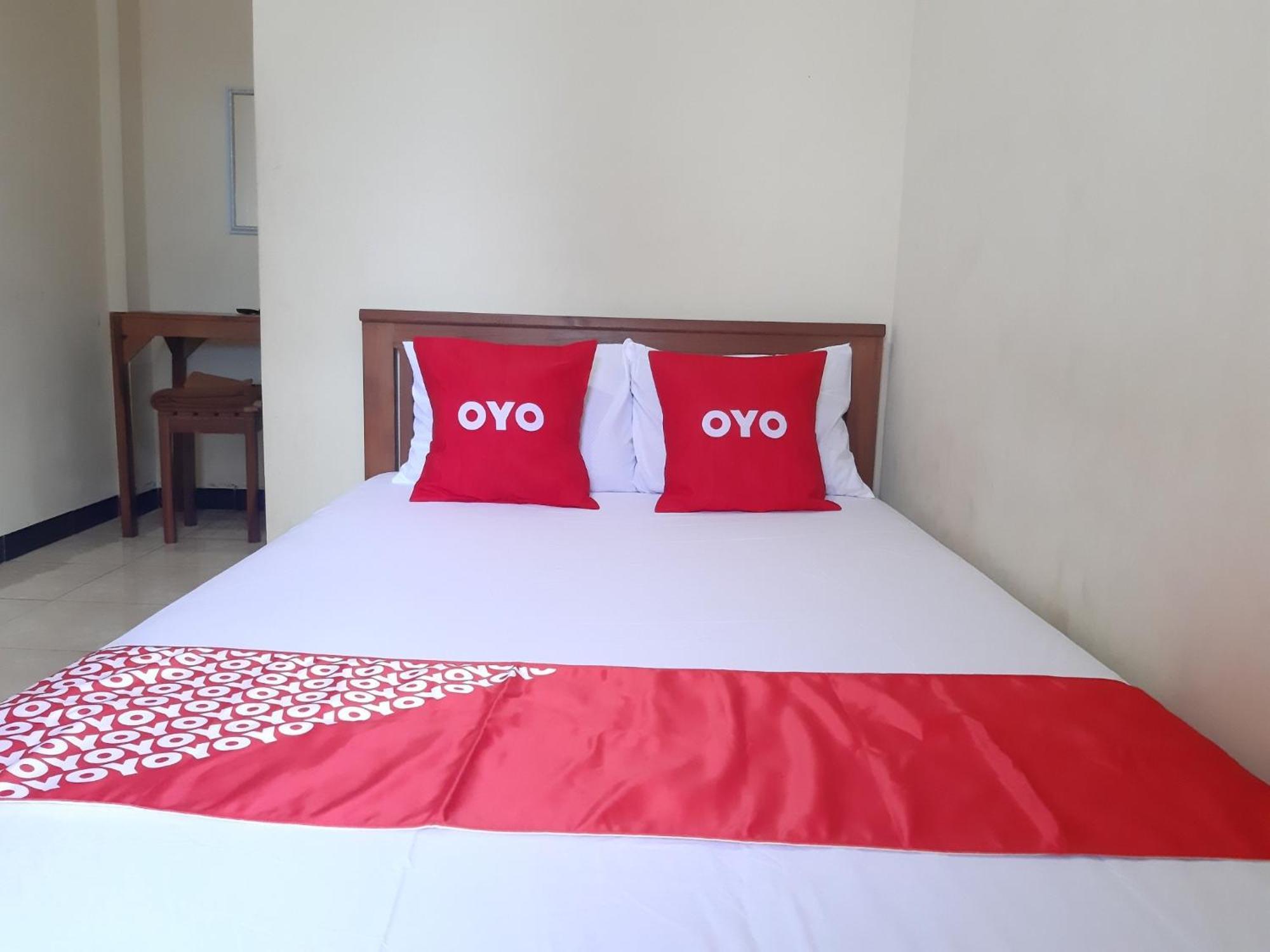 SPOT ON 2826 Panderman Residence Blitar Bagian luar foto
