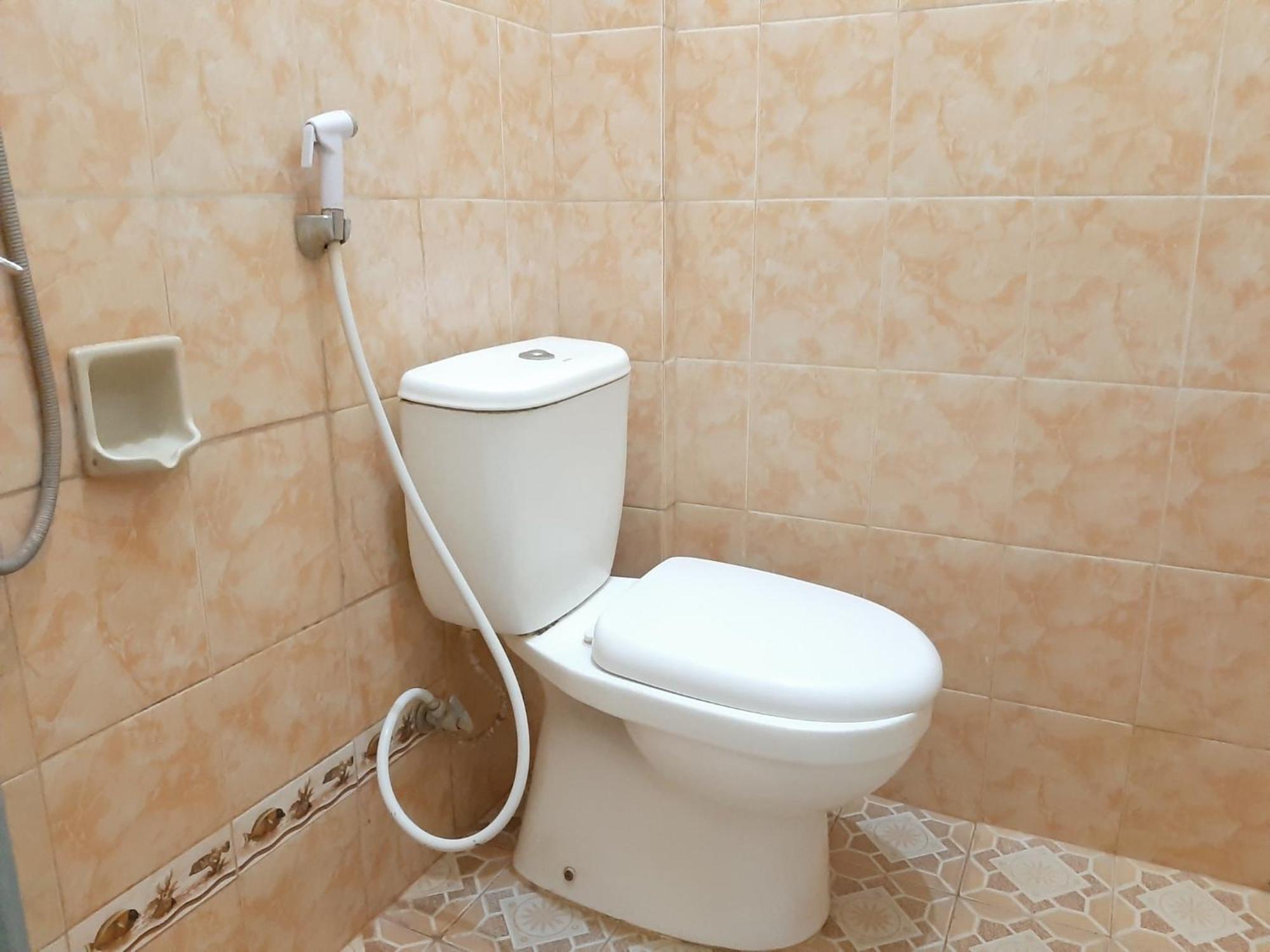 SPOT ON 2826 Panderman Residence Blitar Bagian luar foto
